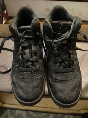 Nike Kids Black High-Top Sneakers